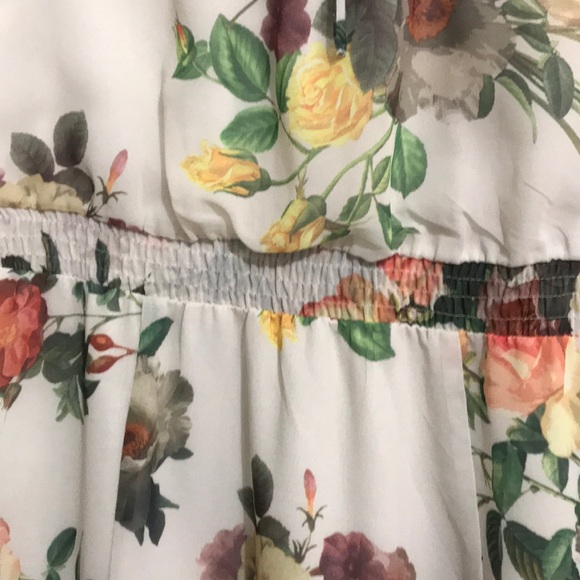 Belle Sky Floral long sleeve lace up Dress - Picture 6 of 13